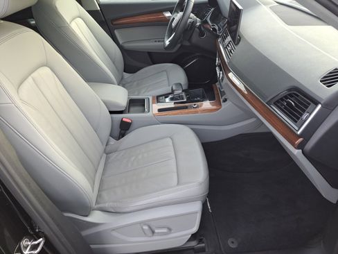Used 2022 Audi Q5 2.0T Premium w/ Convenience Package image 15