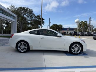 Used 2010 INFINITI G37 Journey w/ Premium Pkg video 2