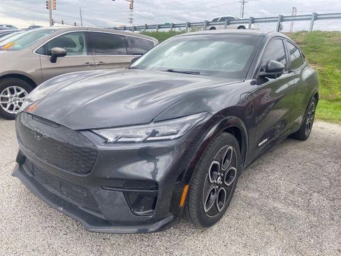 Used 2021 Ford Mustang Mach-E GT image 4