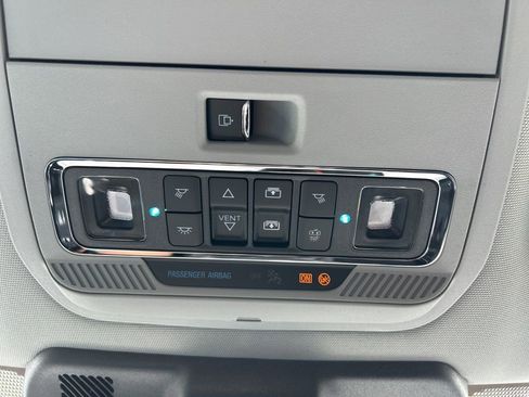 New 2026 Ford F250 Lariat w/ Black Appearance Package image 34