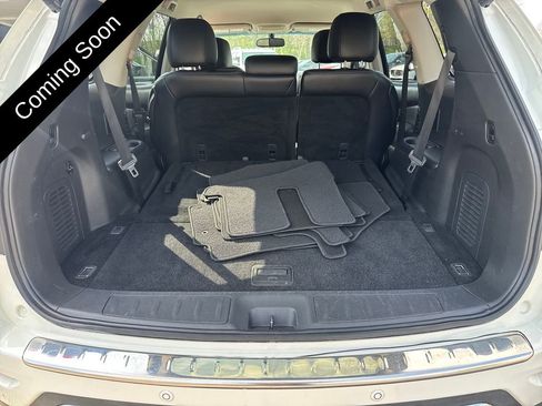 Used 2014 Nissan Pathfinder SL w/ SL Tech Package image 40