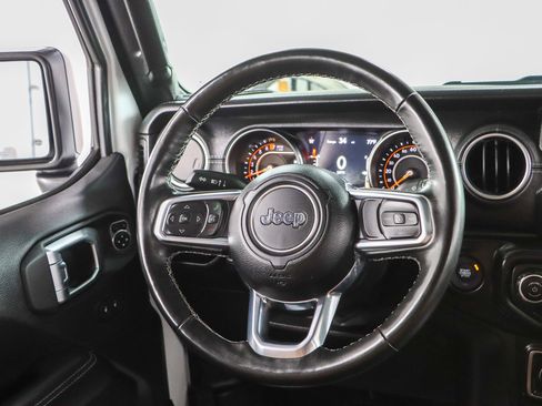 Used 2022 Jeep Gladiator Overland w/ Popular Equipment Package image 13