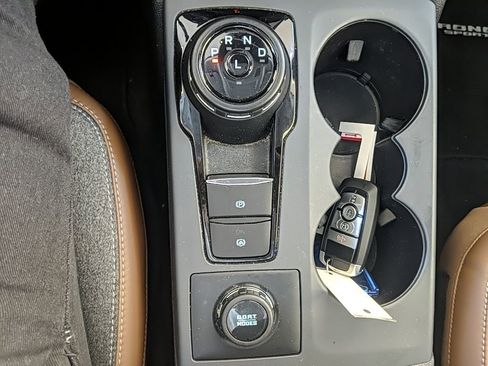 Used 2024 Ford Bronco Sport Outer Banks w/ Tech Package image 24