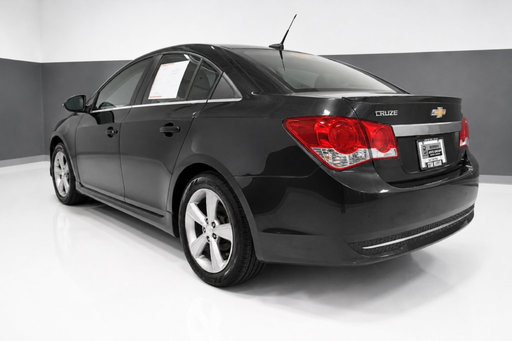 Used 2012 Chevrolet Cruze LT w/ RS Package FWD image 3