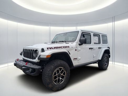 Used 2024 Jeep Wrangler Unlimited Rubicon image 7