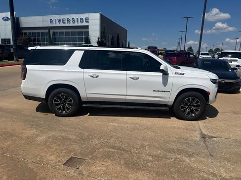 Used 2024 Chevrolet Suburban Z71 w/ Luxury Package AWD/4WD image 8