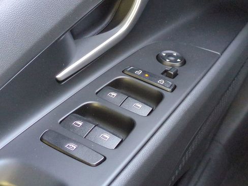 New 2026 Hyundai Elantra SE image 28