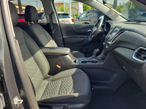 Used 2020 Chevrolet Equinox LT FWD image 16