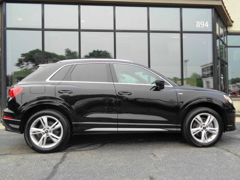 Used 2023 Audi Q3 2.0T Premium AWD/4WD image 4