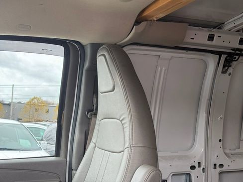 Used 2021 Chevrolet Express 2500 Work Van w/ Driver Convenience Package image 19