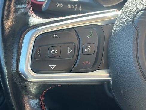 Used 2020 Jeep Gladiator Rubicon w/ Cold Weather Group image 17