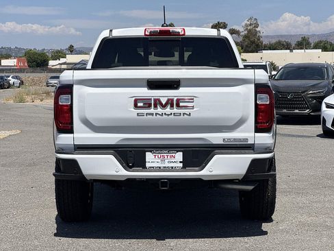 New 2026 GMC Canyon Elevation w/ Convenience Package AWD/4WD image 4