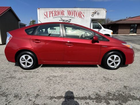 Used 2012 Toyota Prius Two FWD image 3