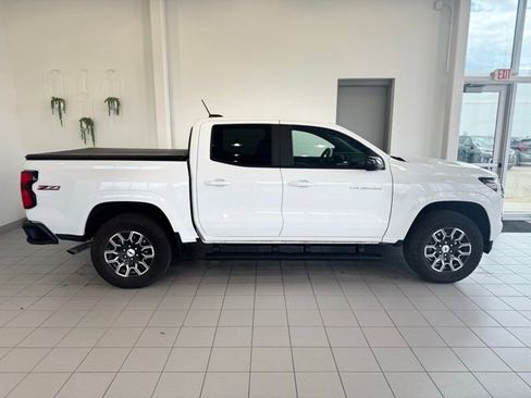 Certified 2024 Chevrolet Colorado Z71 w/ Z71 Convenience Package 2 AWD/4WD image 38
