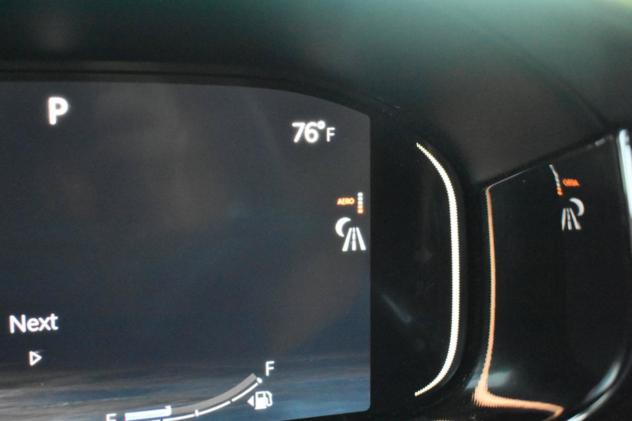 Used 2023 Jeep Grand Wagoneer L Series III w/ Rear Seat Video Group 1 AWD/4WD image 57