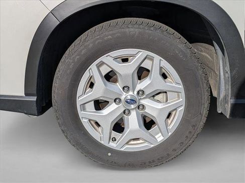 Used 2023 Subaru Forester AWD/4WD image 13