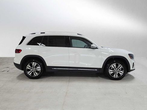 Certified 2026 Mercedes-Benz GLB 250 4MATIC image 2