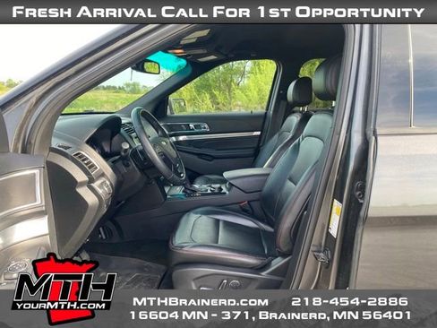 Used 2017 Ford Explorer Sport AWD/4WD image 9