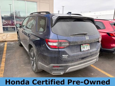 Certified 2025 Honda Pilot Touring image 5