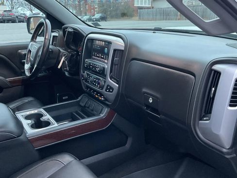 Used 2018 GMC Sierra 1500 SLT image 32