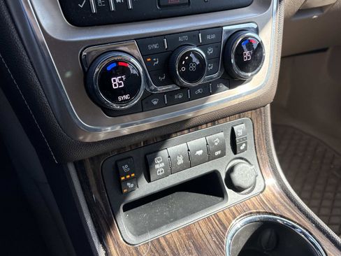 Used 2014 GMC Acadia Denali image 27