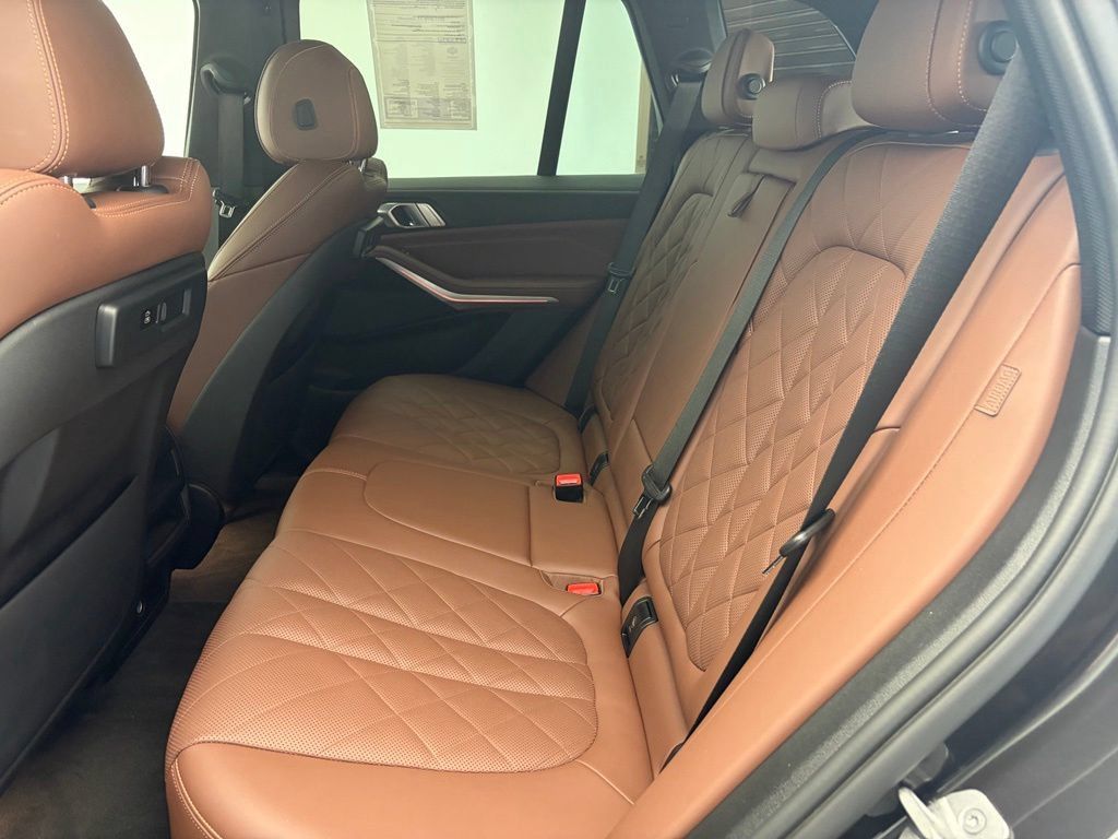 Certified 2023 BMW X5 xDrive40i w/ Premium Package AWD/4WD image 7