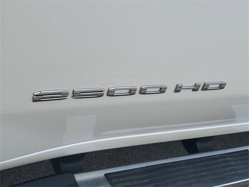 Used 2022 GMC Sierra 2500 SLT w/ SLT Premium Package image 30