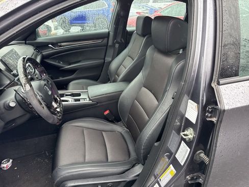 Used 2020 Honda Accord Sport image 11