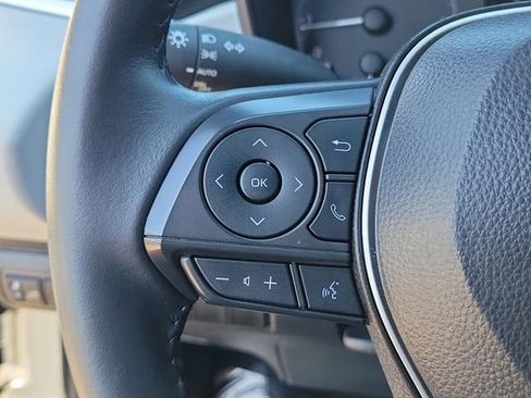 Used 2025 Toyota Corolla SE FWD image 28