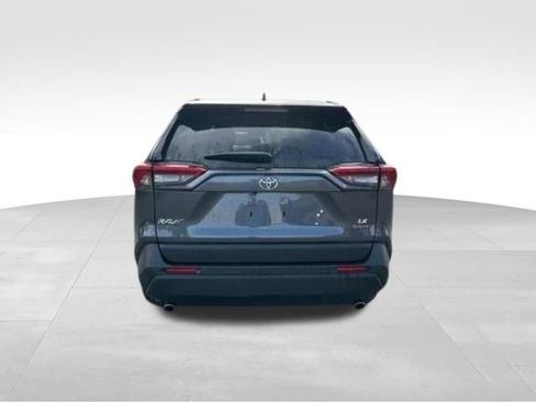 Used 2025 Toyota RAV4 LE AWD/4WD image 3
