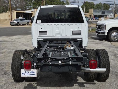 New 2026 Ford F350 XL w/ XL Chrome Package image 4