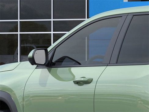 New 2026 Chevrolet Equinox LT w/ Convenience Package II image 12