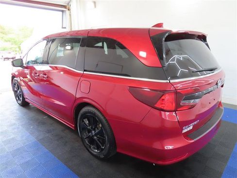 Used 2023 Honda Odyssey Sport image 10