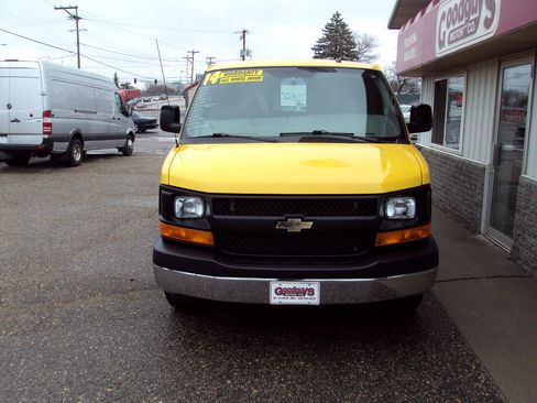 Used 2014 Chevrolet Express 1500 AWD image 3