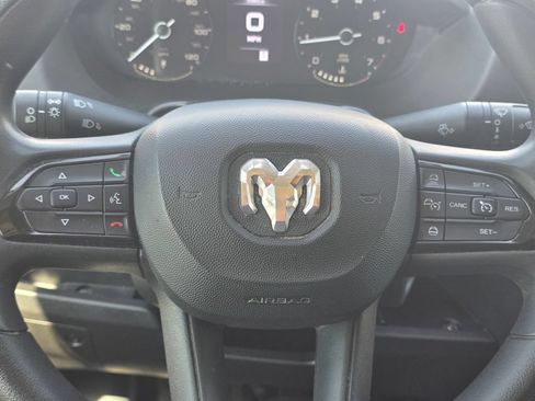 Used 2025 RAM ProMaster 2500 w/ Convenience Group FWD image 32