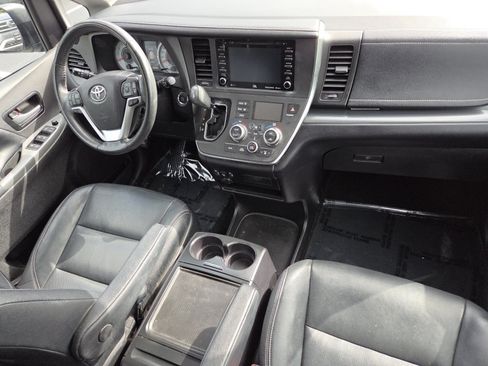 Used 2019 Toyota Sienna SE w/ SE Preferred Package AWD/4WD image 26