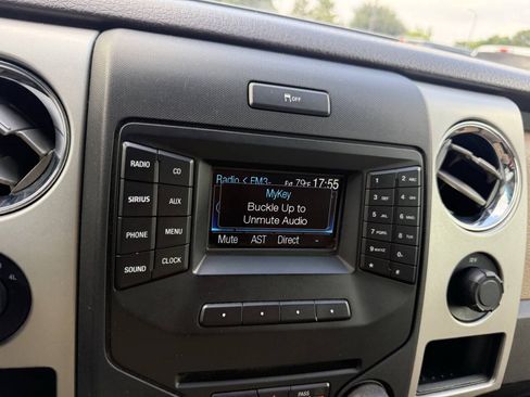 Used 2014 Ford F150 XLT w/ XLT Chrome Package AWD/4WD image 25