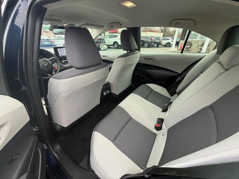 Used 2025 Toyota Corolla LE image 11