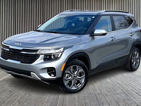 Used 2024 Kia Seltos S image 11