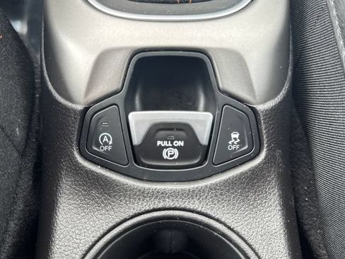 Used 2019 Jeep Compass Latitude w/ Popular Equipment Group AWD/4WD image 23