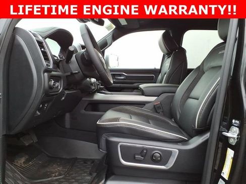 New 2026 RAM 1500 Laramie AWD/4WD image 13