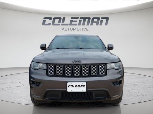 Used 2018 Jeep Grand Cherokee Altitude AWD/4WD image 5