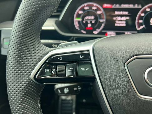 Used 2024 Audi Q8 e-tron Prestige w/ Prestige Package AWD/4WD image 17