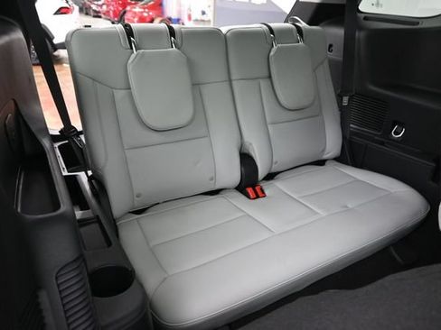 Certified 2025 Ford Explorer Platinum w/ Ultimate Package AWD/4WD image 29