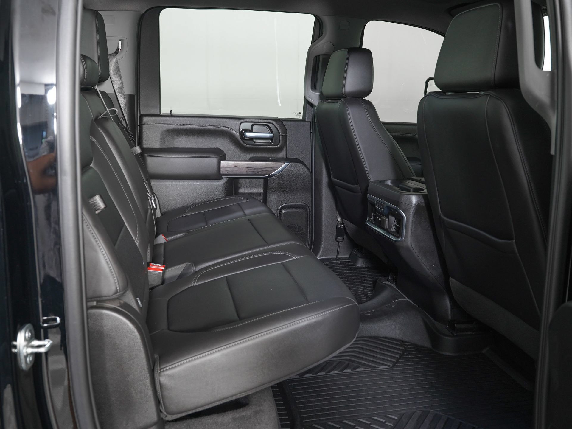 Used 2021 Chevrolet Silverado 2500 LTZ w/ LTZ Premium Package AWD/4WD image 10