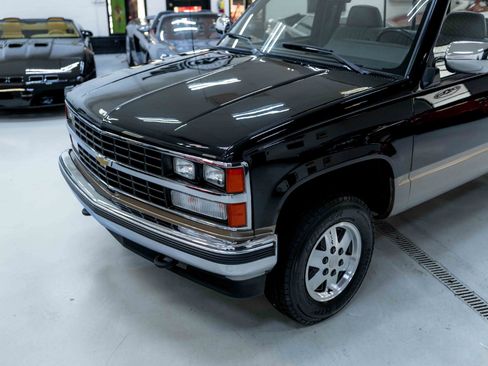 Used 1988 Chevrolet Silverado 1500 4x4 Regular Cab image 32