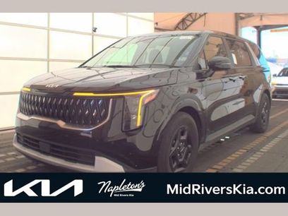 Used 2025 Kia Carnival