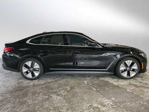 Used 2025 BMW i4 eDrive40 image 2