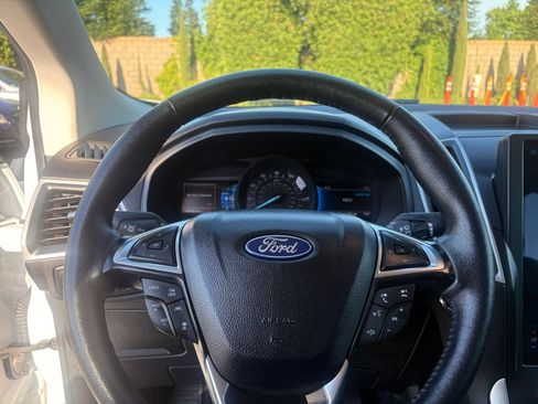 Used 2024 Ford Edge SEL AWD/4WD image 29