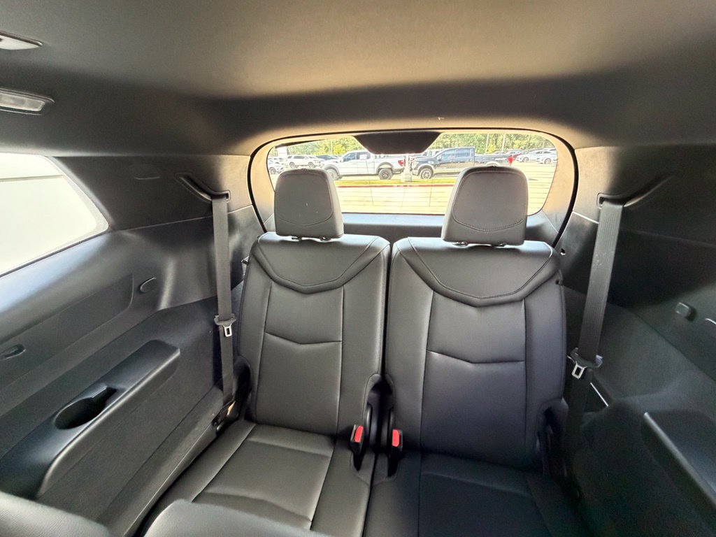 Used 2025 Cadillac XT6 Luxury FWD image 18
